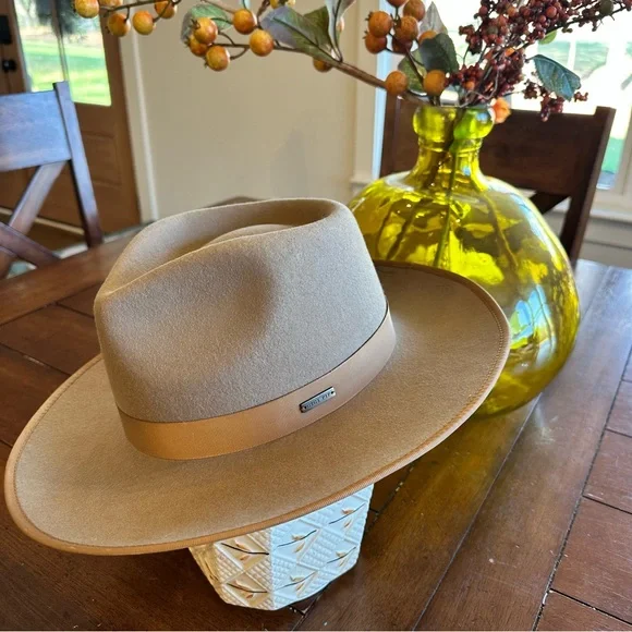 Gigi pip Monroe hat - Picture 1 of 3